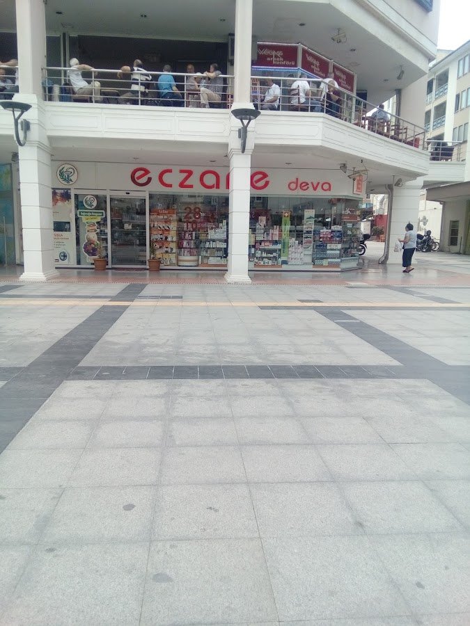 Deva Eczanesi
