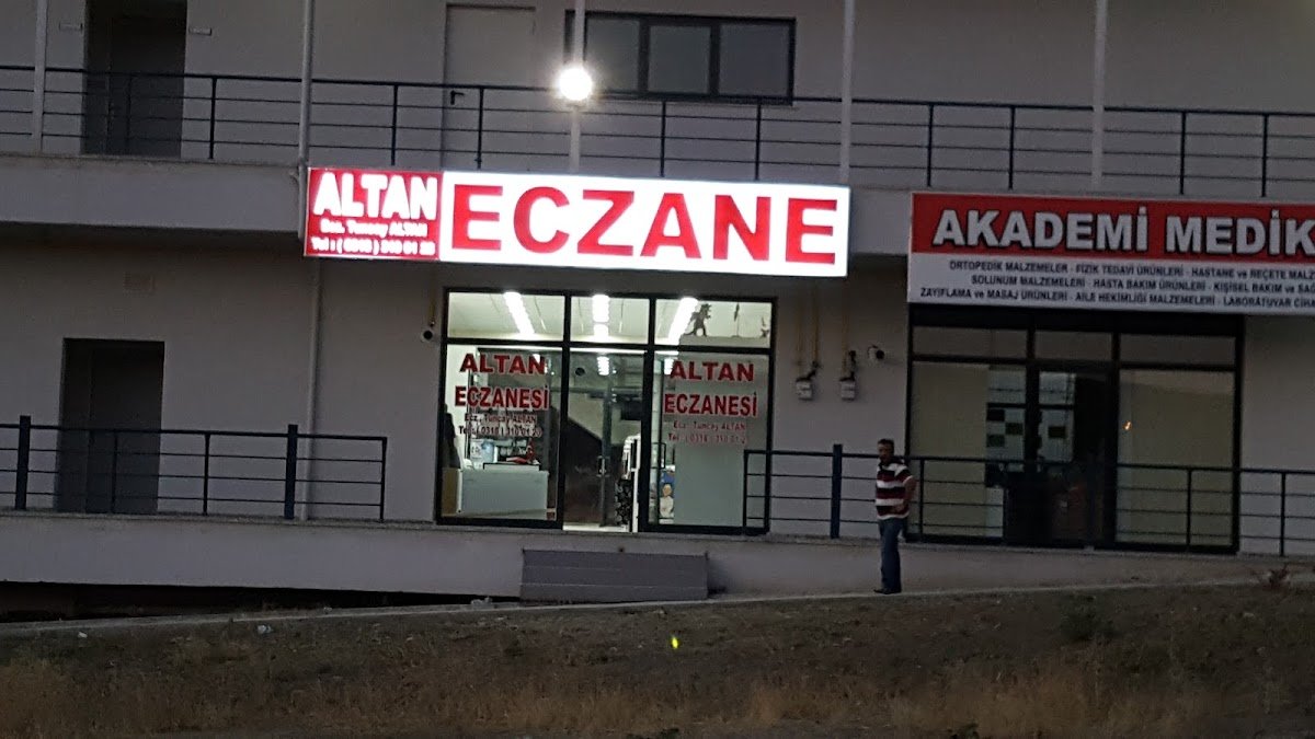 Altan Eczanesi