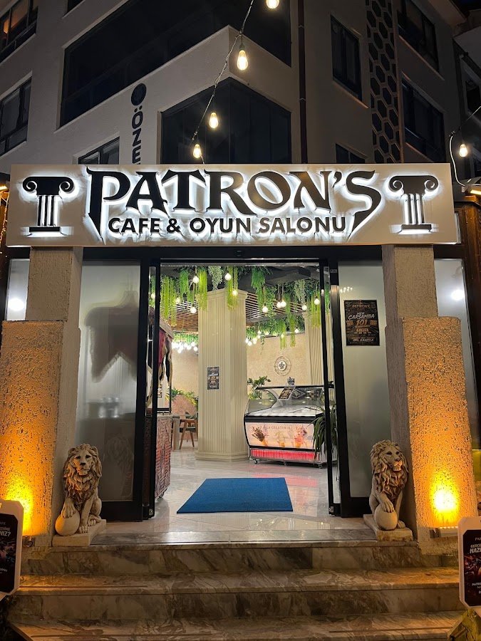 Patron's Cafe