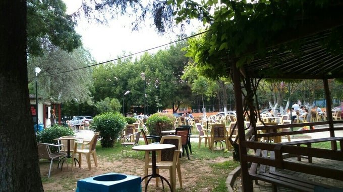 The Cars Cafe (Eski Prestij Cafe)