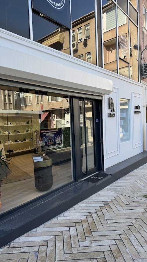 Ba Black Store