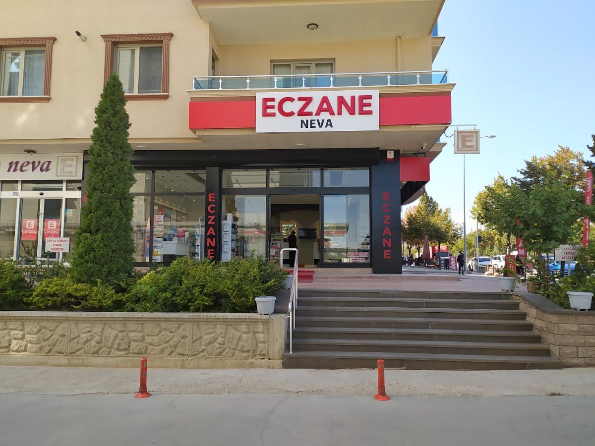 Neva Eczanesi