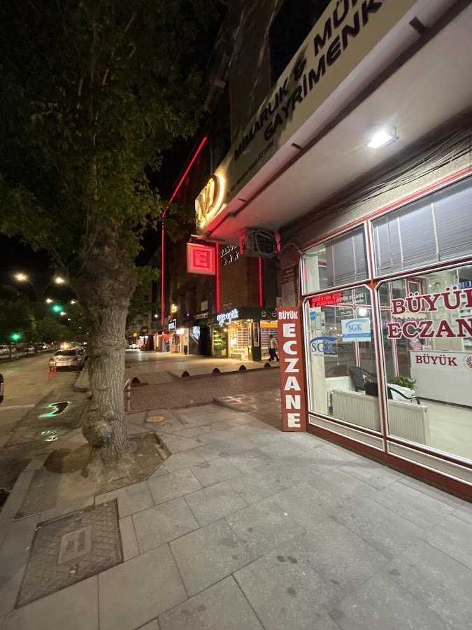 Büyük Eczanesi
