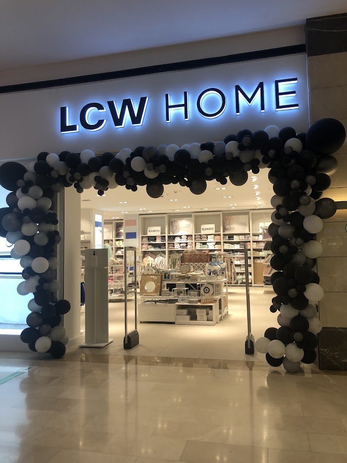 Lc Waikiki