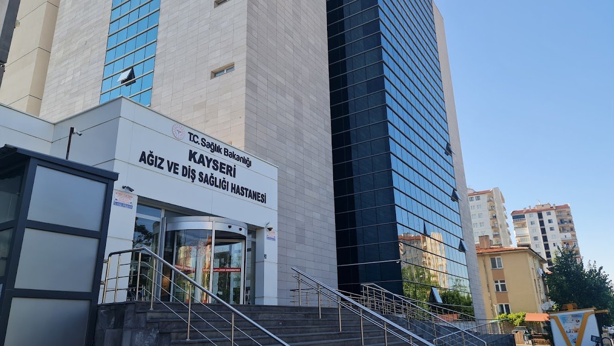 Kayseri Nimet Bayraktar Ağız ve Diş Sağlığı Hastanesi
