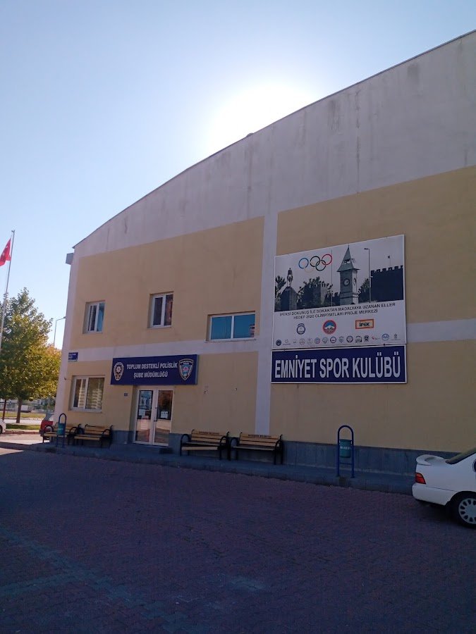 Emniyet Spor Salonu