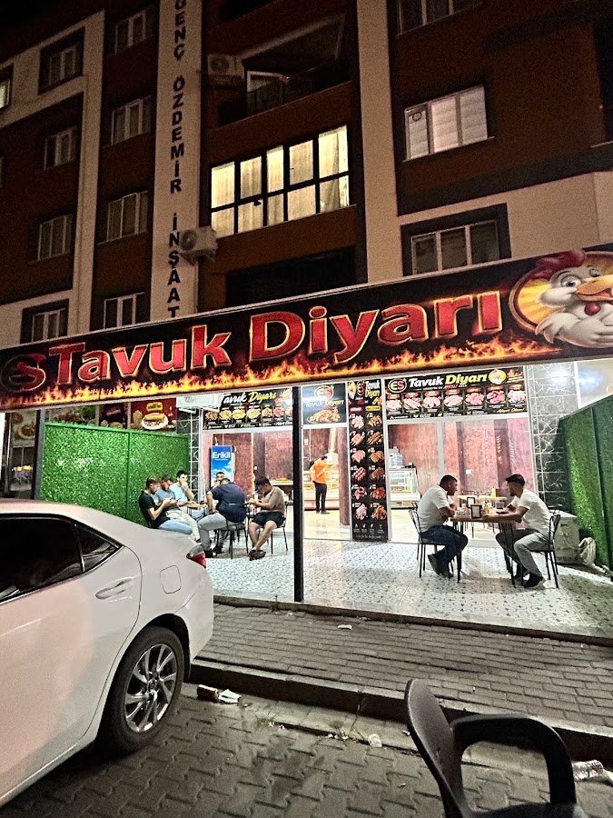 Es Tavuk Diyarı
