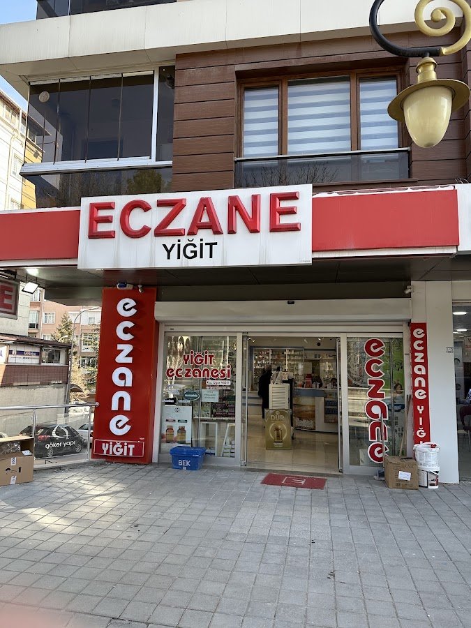 Yiğit Eczanesı