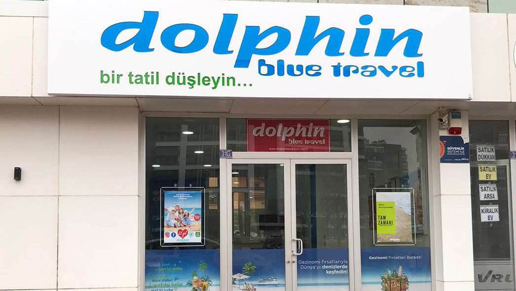 Dolphin Blue Travel