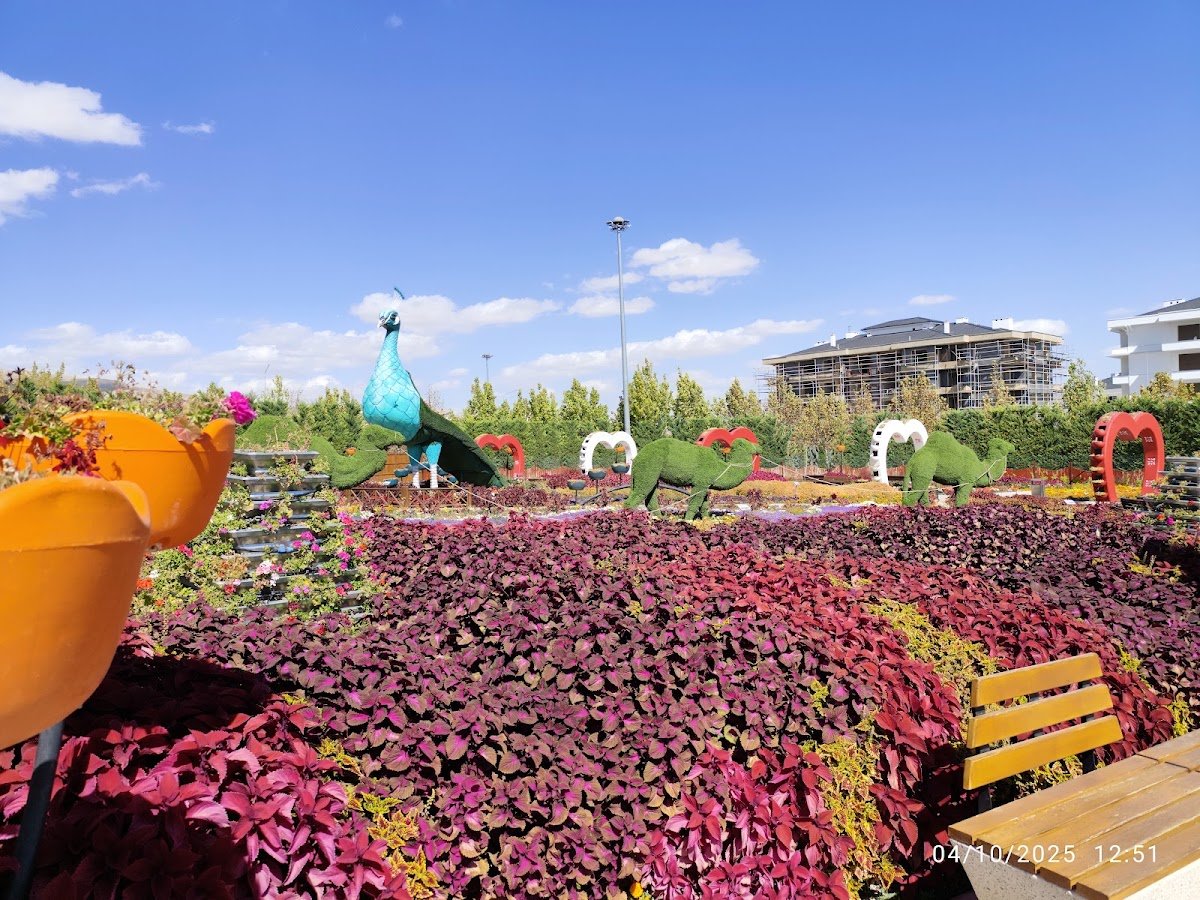 Kelebekler Vadisi Çiçek Bahçesi