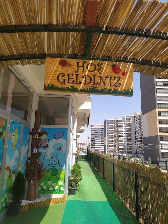 Berrak Nesiller Gündüz Bakımevi