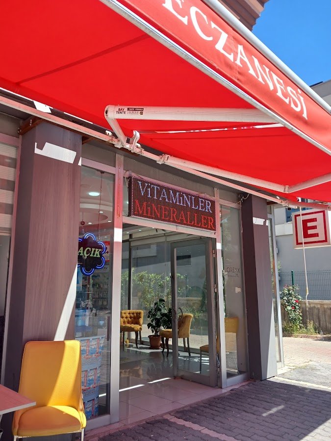 Çisem Eczanesi