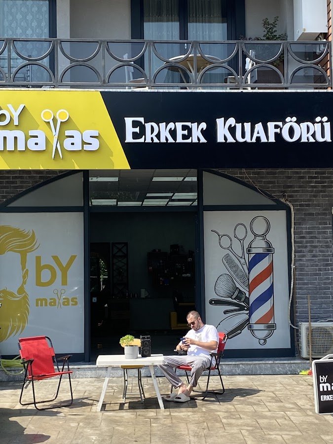 By Makas Hair Club
