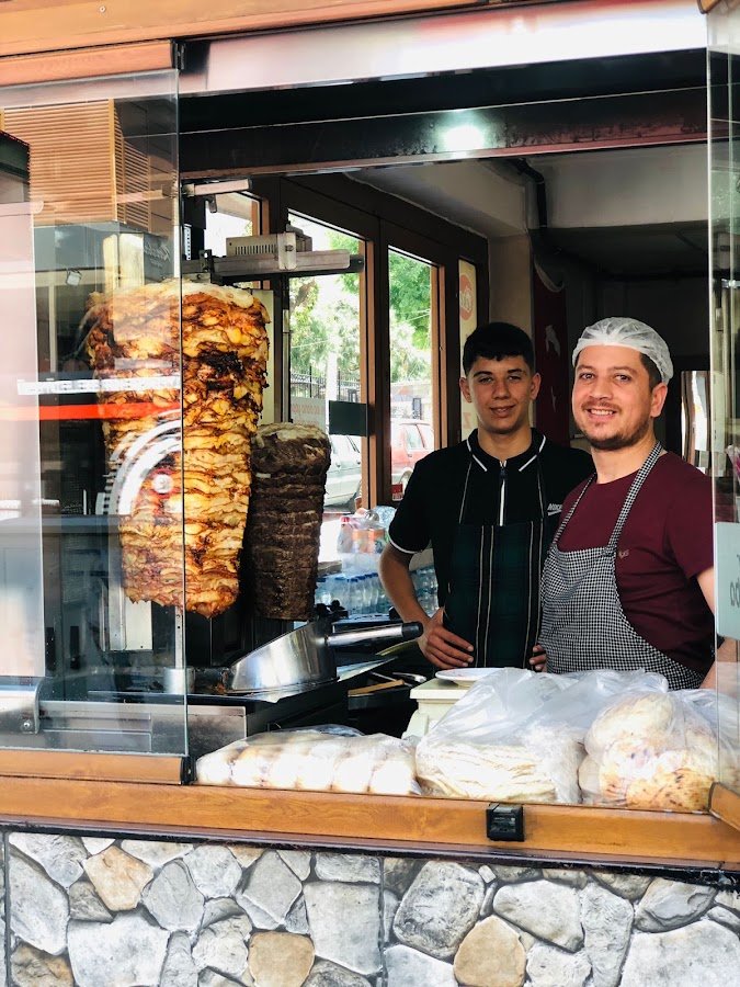 M&Ü Efsane Döner