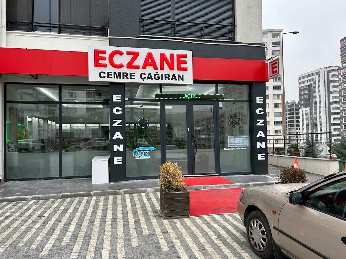 Cemre Cagıran Eczane
