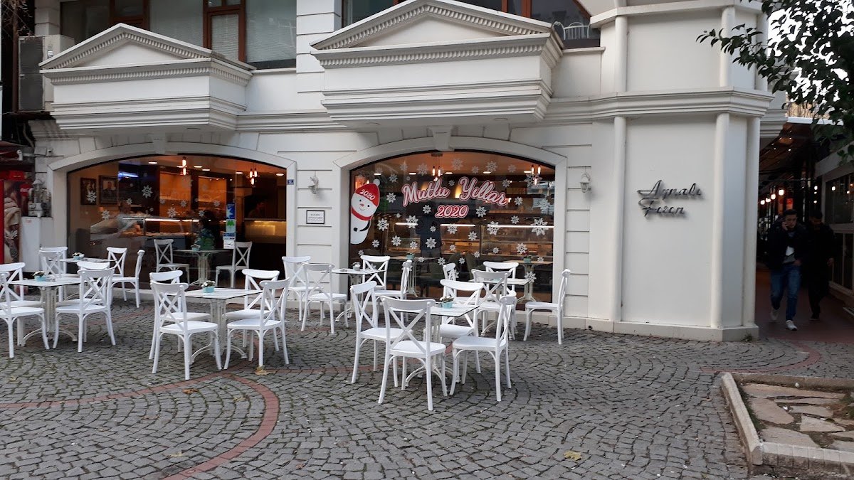 Aynalı Cafe