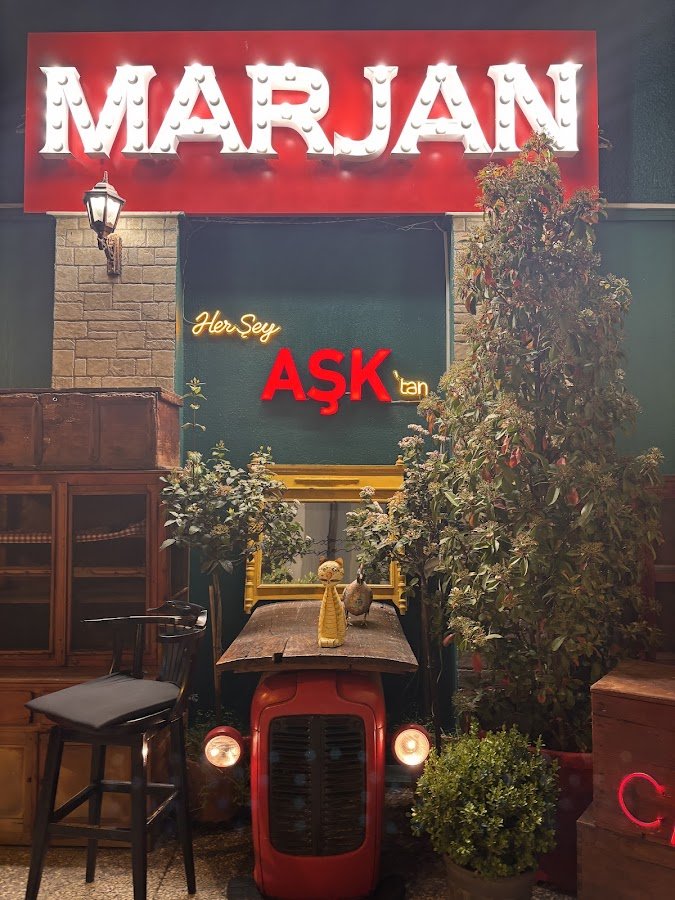 Marjan Cafe