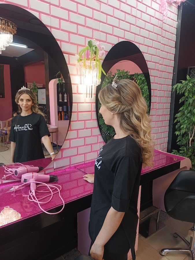 Popüler Kuaför Kaliteyi Yaşa Güzelliğinle Tanış