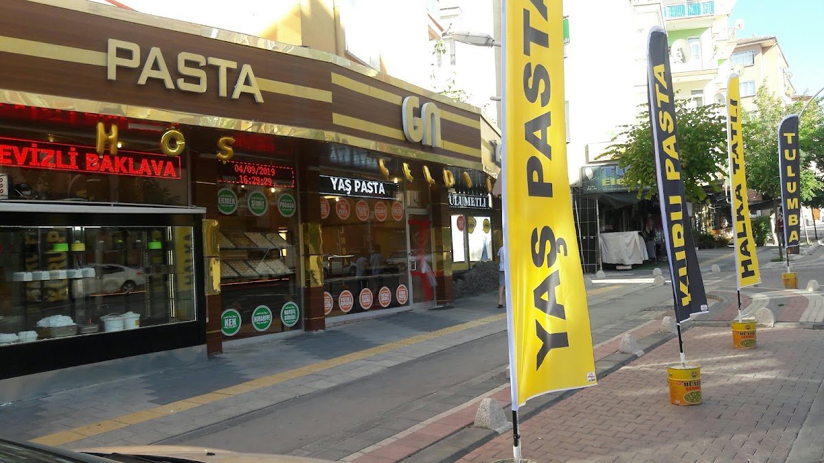 Nur Pastanesi