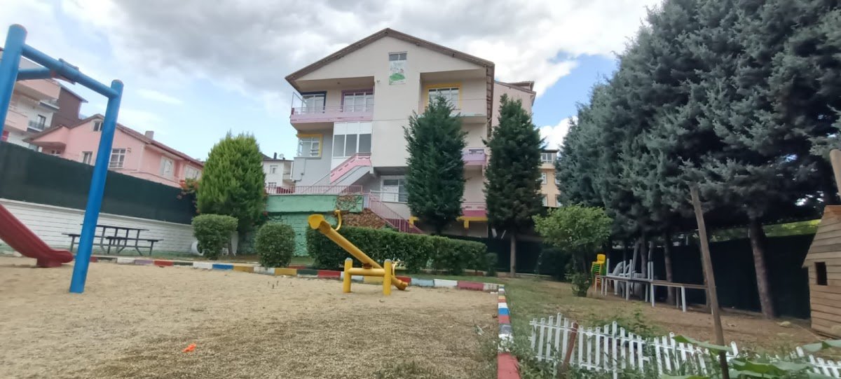 Derince Beyaz Zambak Gündüz Bakım Evi