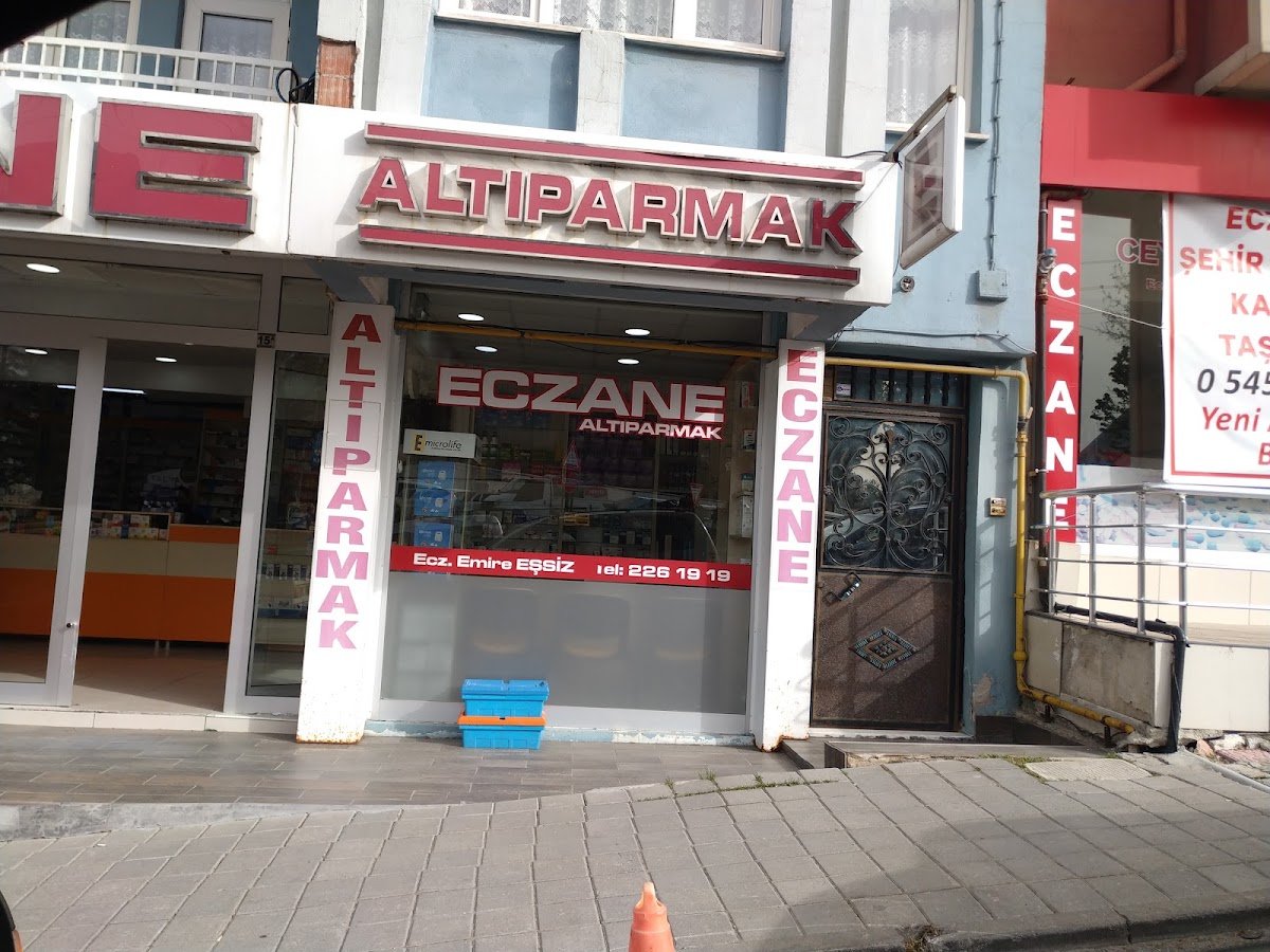 Altıparmak Eczanesi