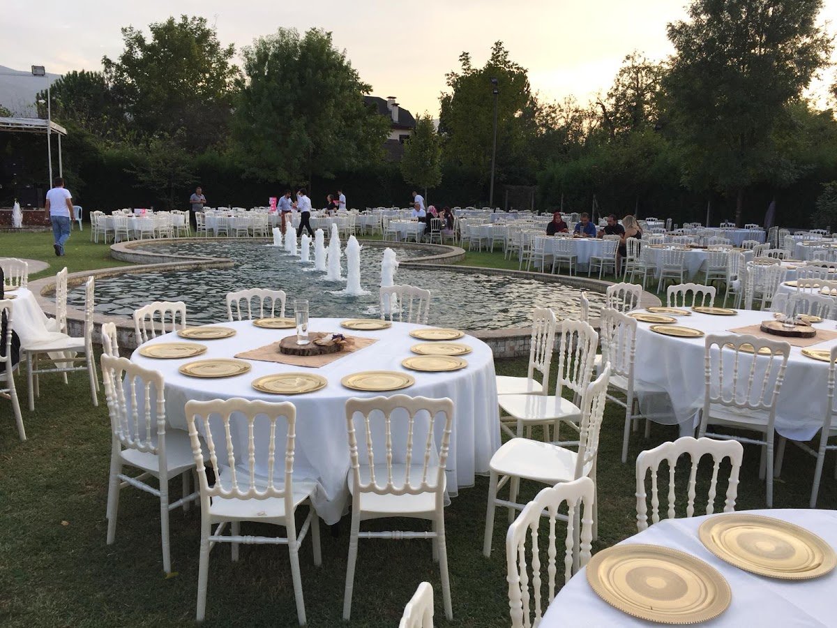 Serender Park Restoran ile Kır Düğün Bahçesi