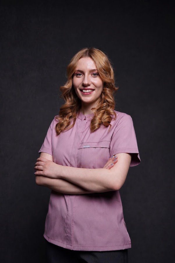 Diş Hekimi Ebru Ayşe Çelik