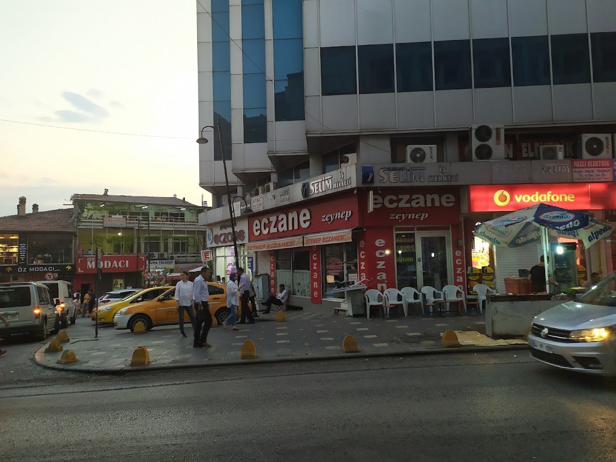 Papatya Eczanesi
