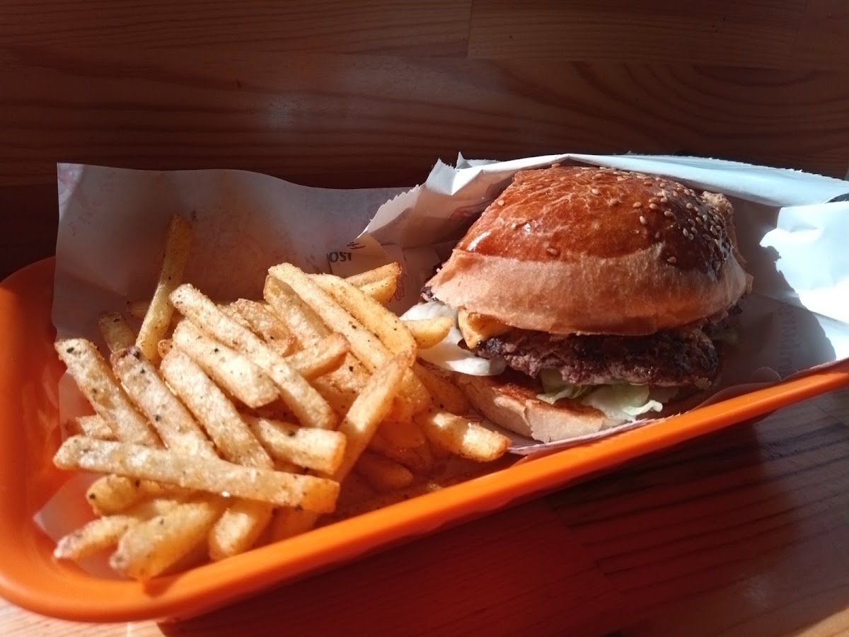 Mojo Burger