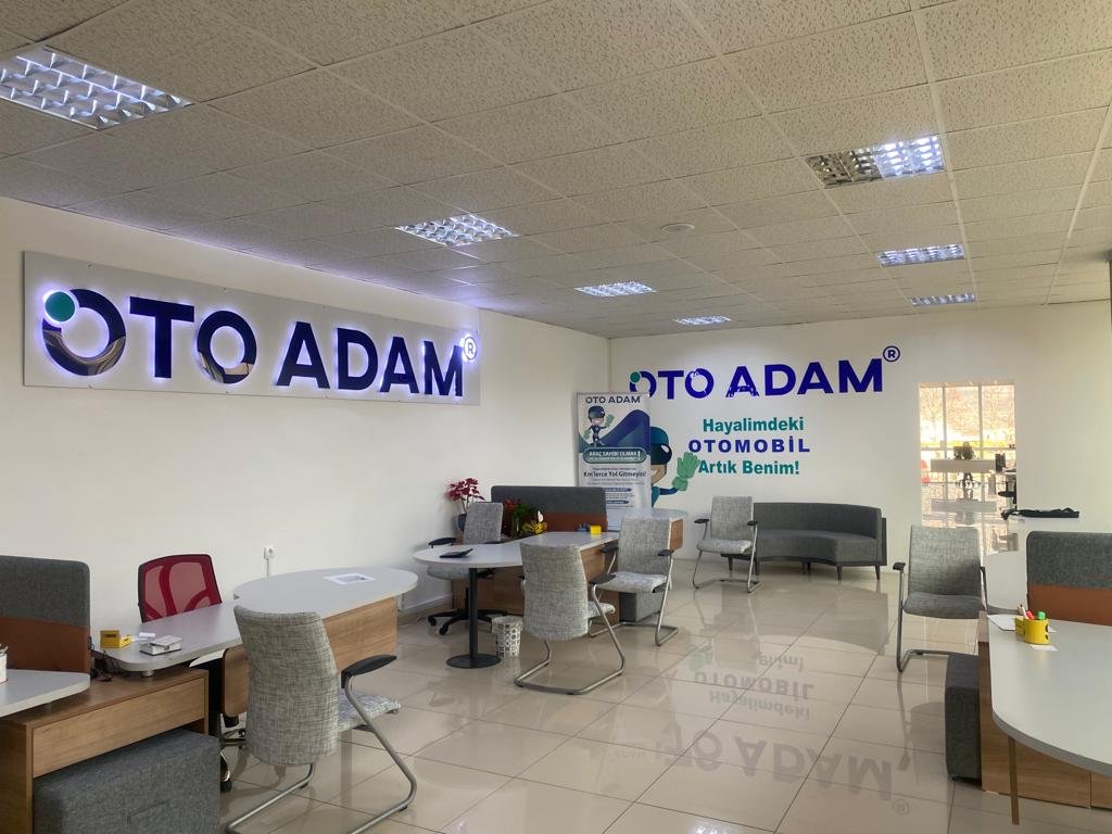 Oto Adam