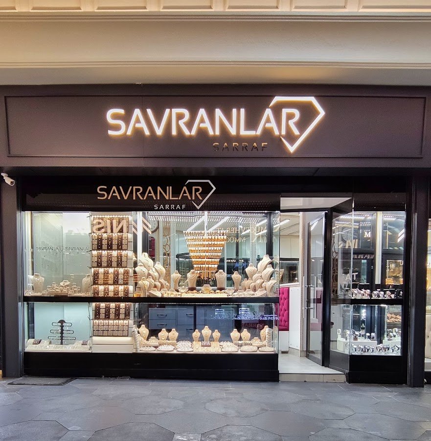 Savranlar Sarraf