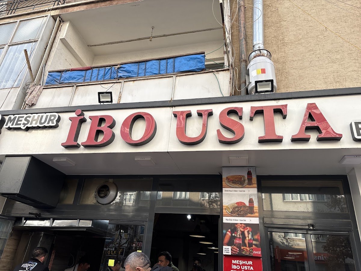 Meşhur İbo Usta'nin Yeri Et Döner