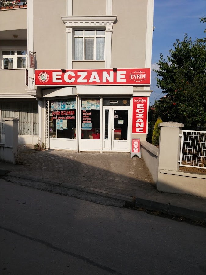 Evrim Eczanesi