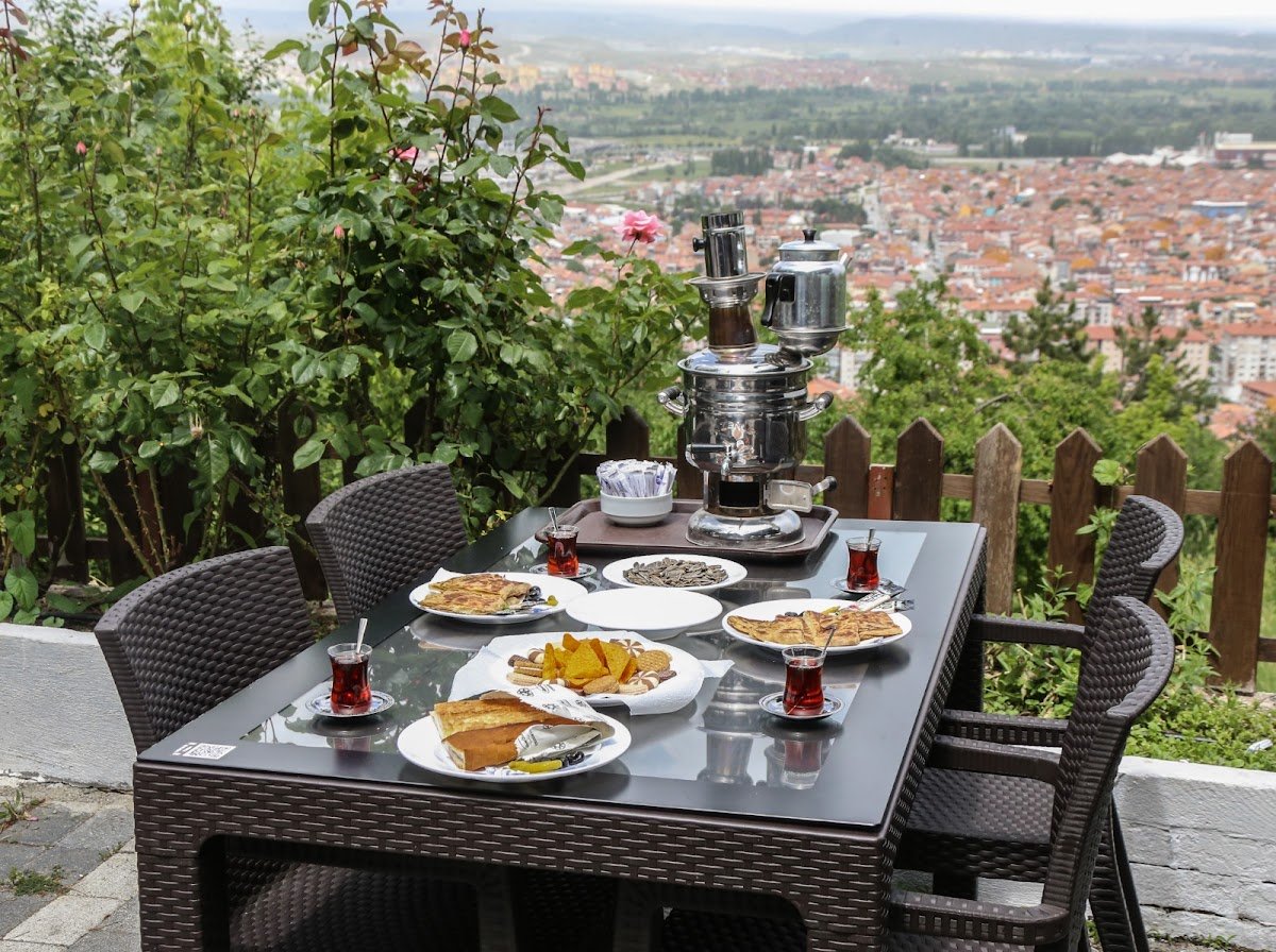 Kütahya Belediyesi Hisar Kır Kahvesi ve Çay Bahçesi