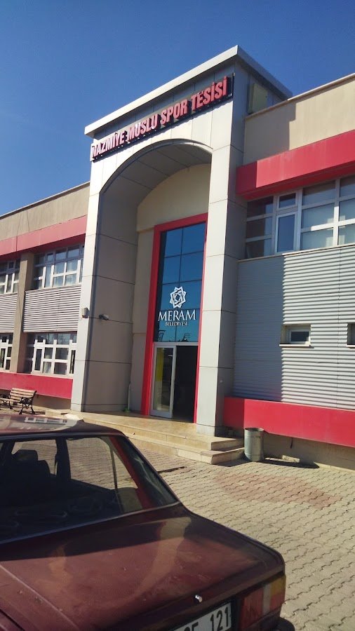 Nazmiye Muslu Spor Salonu