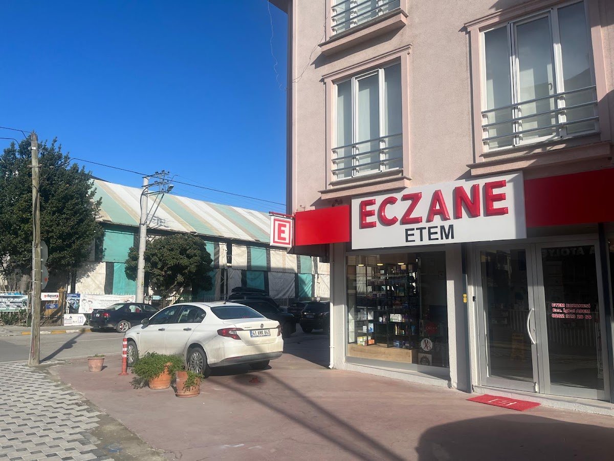 Etem Eczanesi