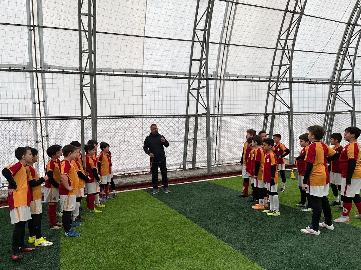 Konya Merkez Resmi Galatasaray Spor Kulübü Futbol Okulları A.A Spor Organizasyonları