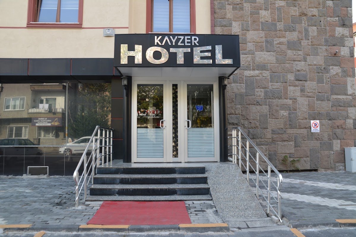 Kayzer Hotel