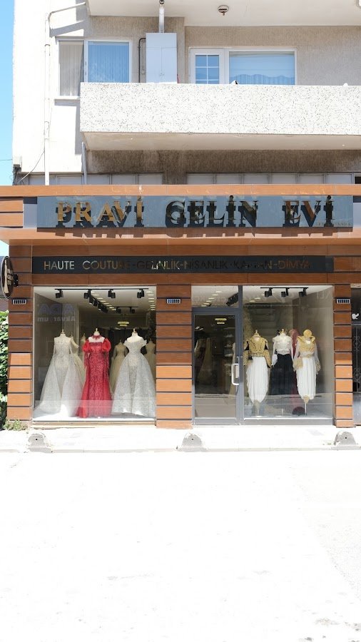 Pravi Gelin Evi