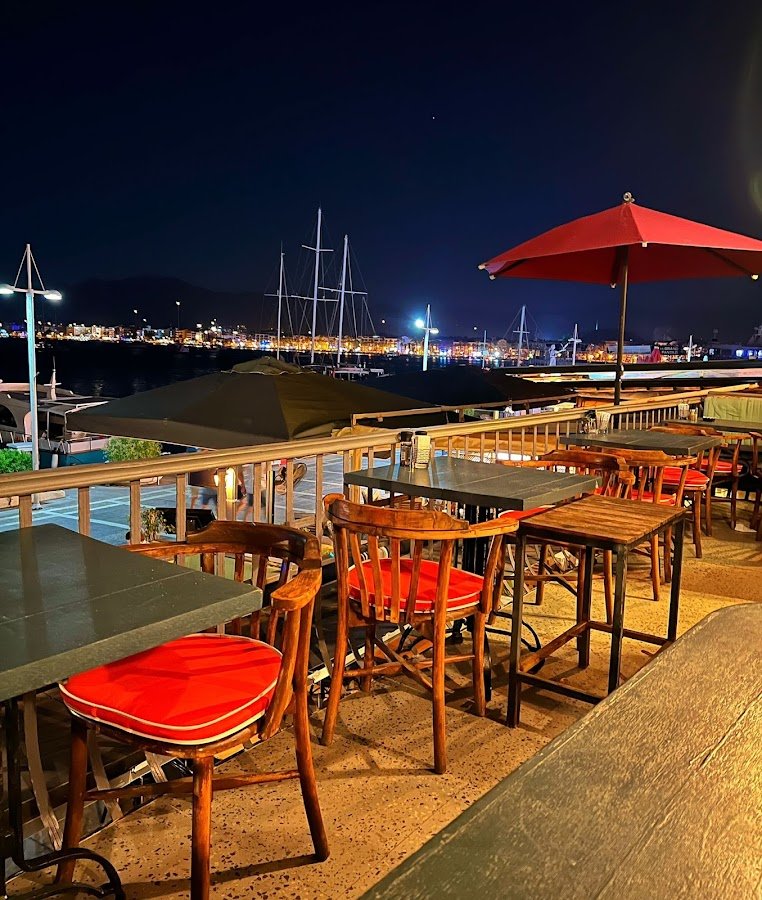 Gusta Bar&Grill