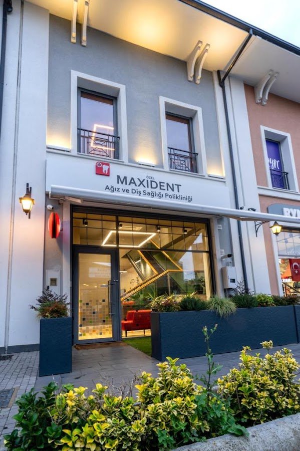 Maxident Ağız ve Diş Sağlığı Polikliniği