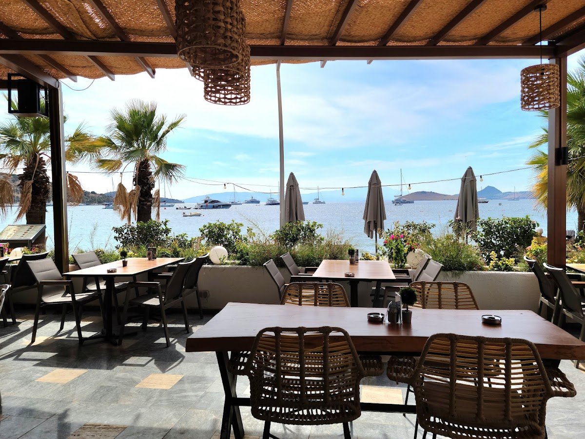 Bitez Beach Bar