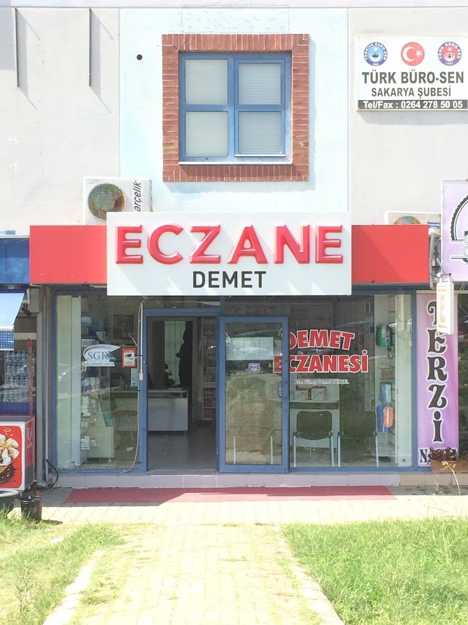 Demet Eczanesi