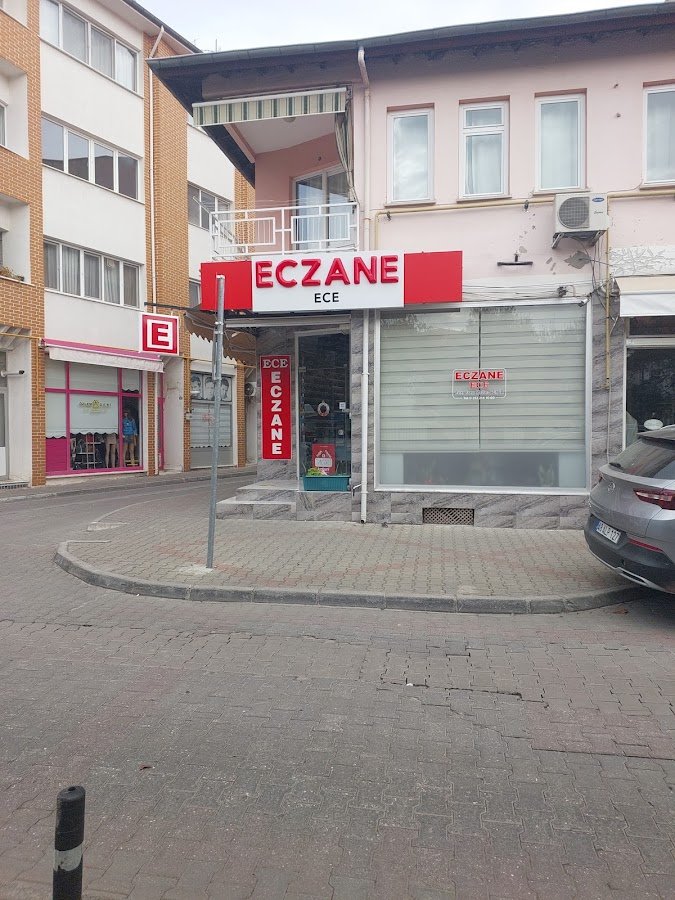 Ece Eczanesi