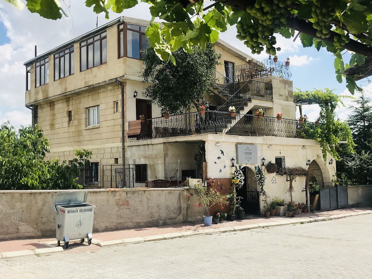 Capiedra Hotel