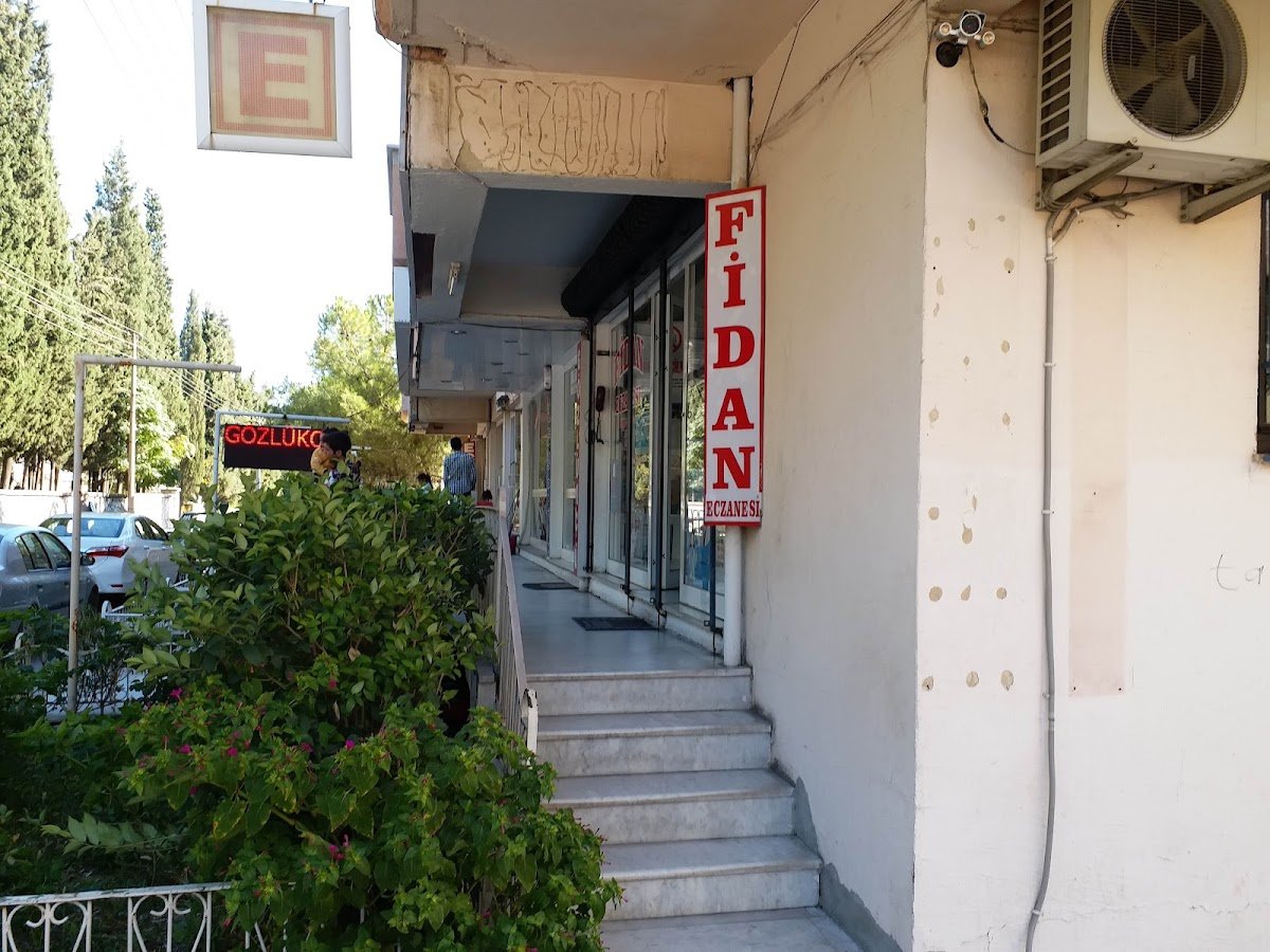 Fidan Eczanesi