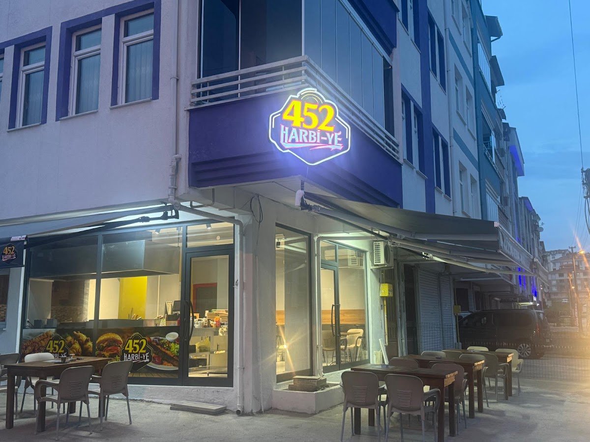 452 Harbi-Ye
