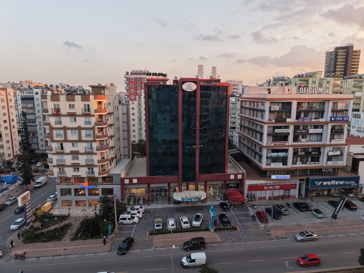 Mira Blue Hotel