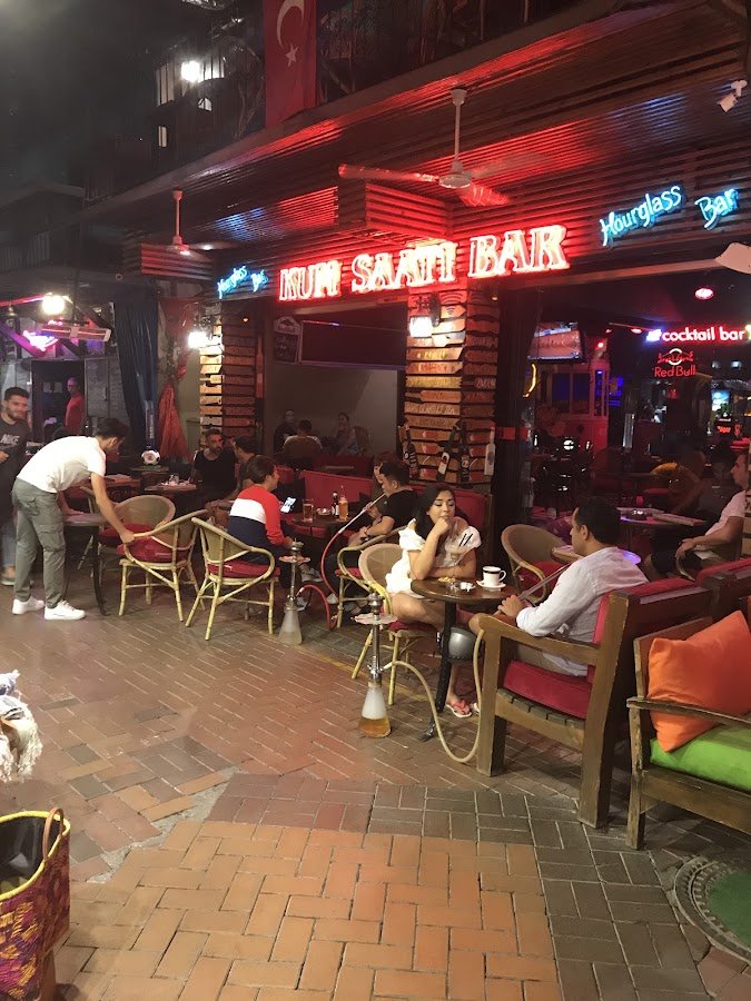 Kum Saati Lounge Bar