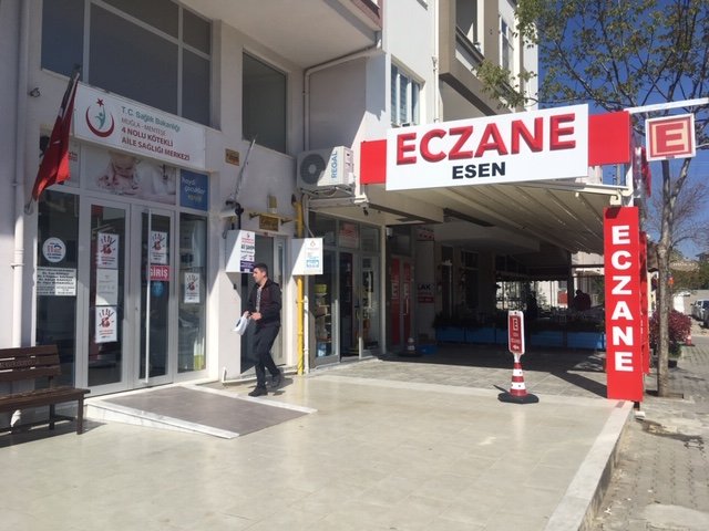 Esen Eczanesi